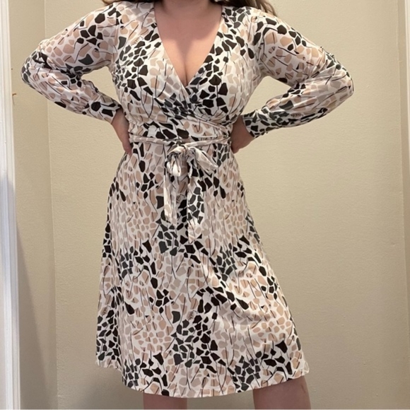 🏵️💚 RICHARD ALLAN x H&M Crêped Wrapped Front Dress - Picture 12 of 12